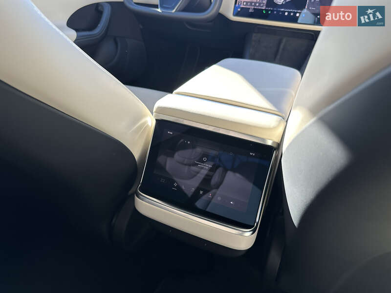 Ліфтбек Tesla Model S 2022 в Святопетрівське фото 8 Ліфтбек Tesla Model S 2022 в Святопетрівське