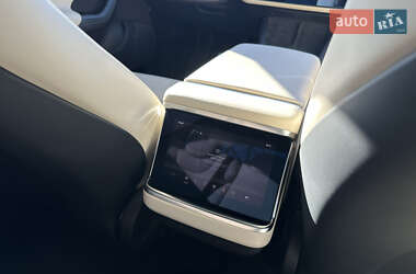 Ліфтбек Tesla Model S 2022 в 
