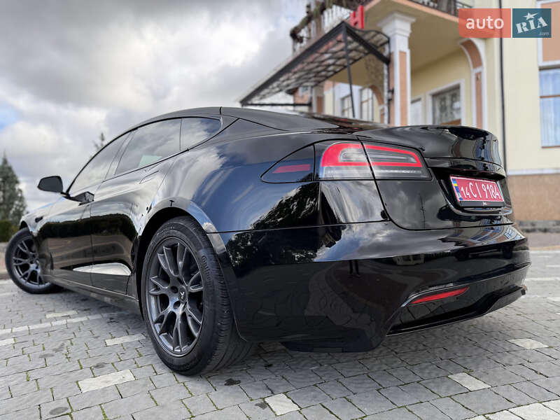 Ліфтбек Tesla Model S 2024 в Дрогобичі