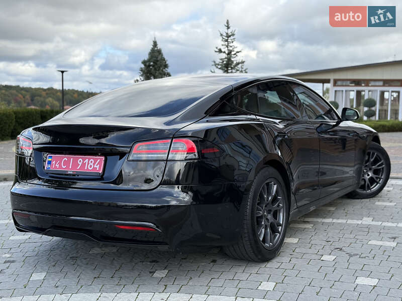 Ліфтбек Tesla Model S 2024 в Дрогобичі