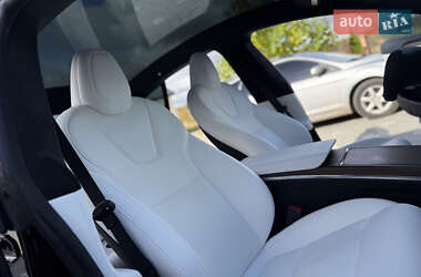 Лифтбек Tesla Model S 2024 в 