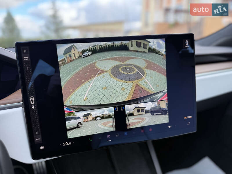 Ліфтбек Tesla Model S 2024 в Дрогобичі