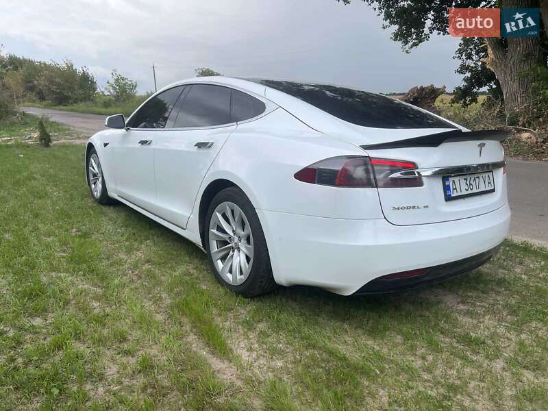 Ліфтбек Tesla Model S 2016 в Броварах