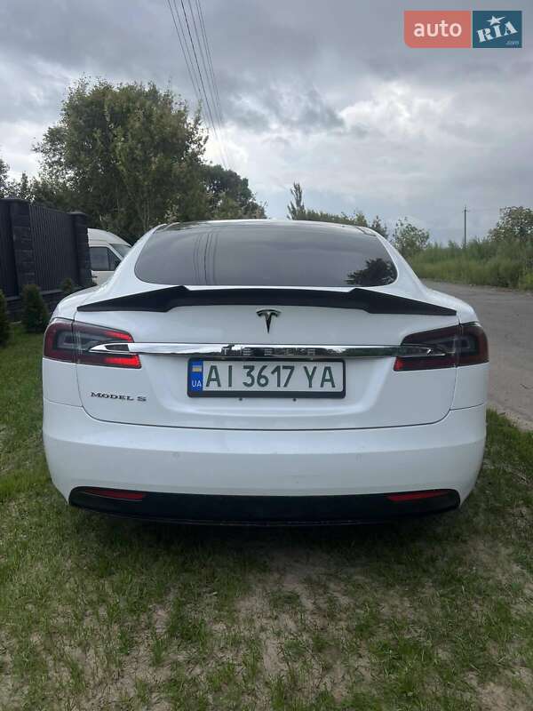 Ліфтбек Tesla Model S 2016 в Броварах