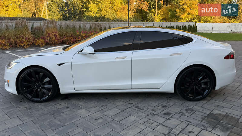 Ліфтбек Tesla Model S 2017 в Луцьку