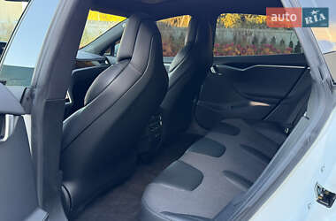 Лифтбек Tesla Model S 2017 в 