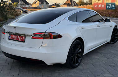 Лифтбек Tesla Model S 2017 в 