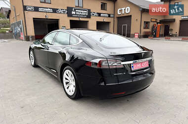 Лифтбек Tesla Model S 2017 в 
