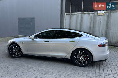 Лифтбек Tesla Model S 2013 в 