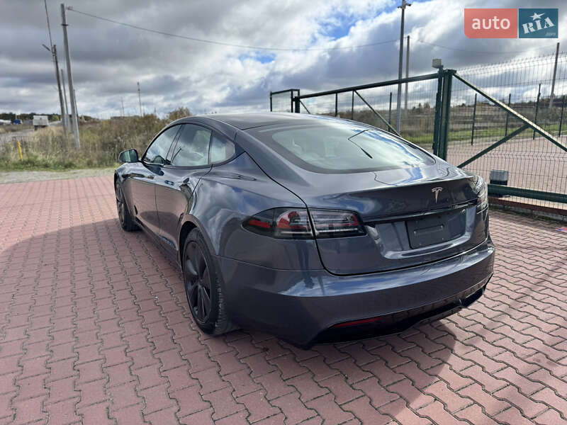 Лифтбек Tesla Model S 2022 в Ровно