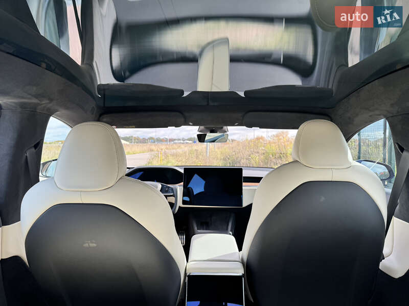Лифтбек Tesla Model S 2022 в Ровно