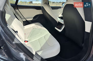 Лифтбек Tesla Model S 2022 в 