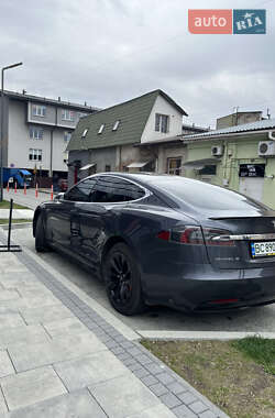 Лифтбек Tesla Model S 2016 в 
