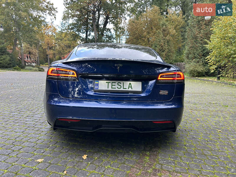 Лифтбек Tesla Model S 2022 в Львове
