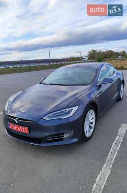 Ліфтбек Tesla Model S 2018 в Кобеляках