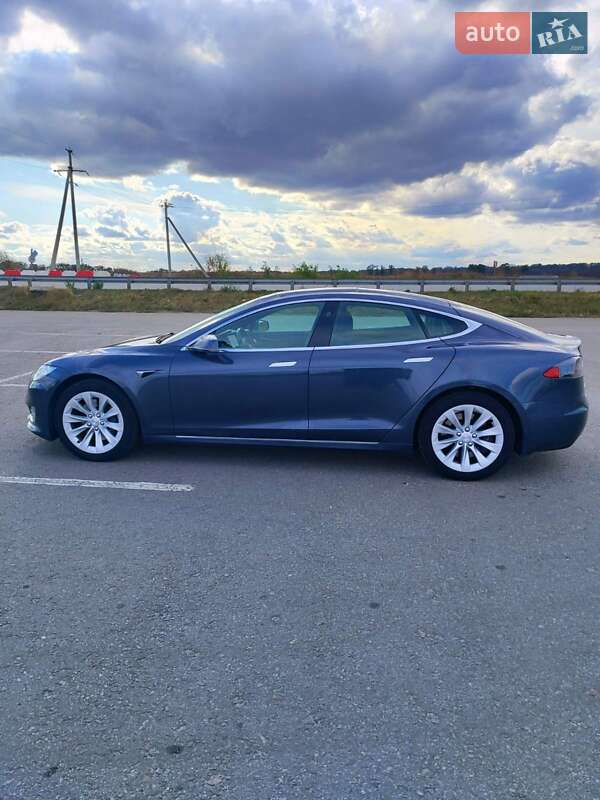 Лифтбек Tesla Model S 2018 в Кобеляках