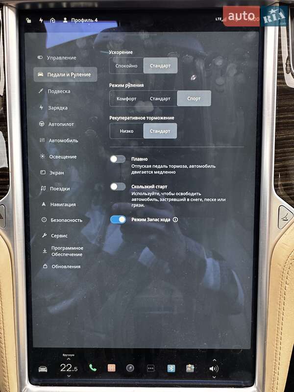 Лифтбек Tesla Model S 2015 в Киеве