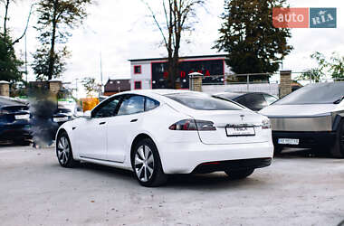Лифтбек Tesla Model S 2020 в 
