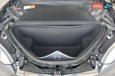 Лифтбек Tesla Model S 2017 в 