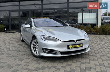 Ліфтбек Tesla Model S 2018 в Мукачевому