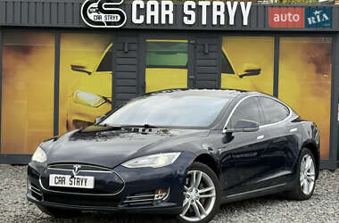 Лифтбек Tesla Model S 2013 в 