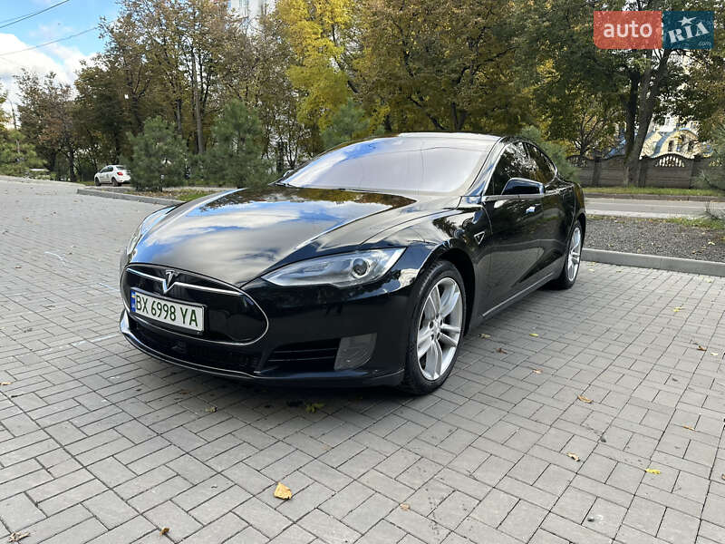 Лифтбек Tesla Model S 2015 в Хмельницком фото 3 Лифтбек Tesla Model S 2015 в Хмельницком