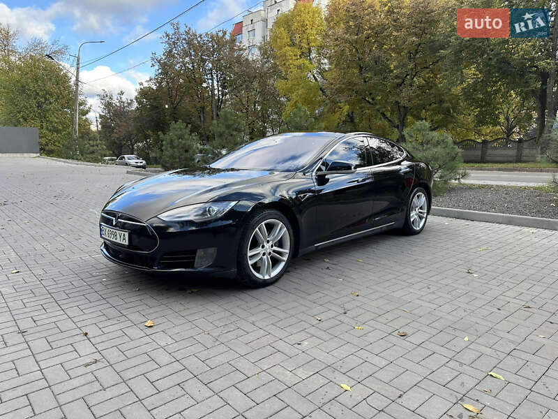 Лифтбек Tesla Model S 2015 в Хмельницком фото 4 Лифтбек Tesla Model S 2015 в Хмельницком