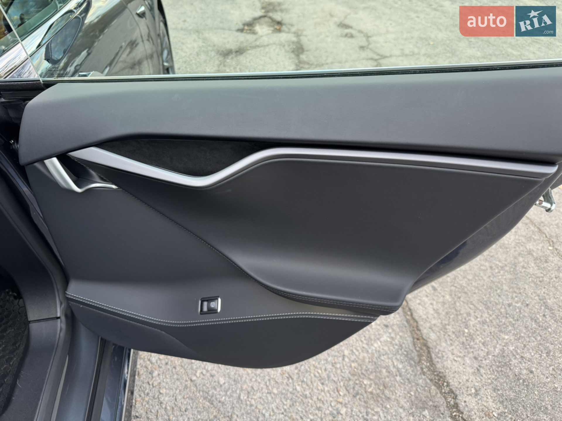 2020 Tesla Model S - мініатюра 26