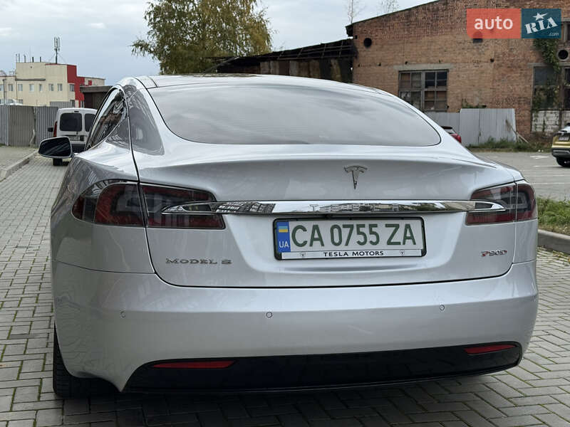 Ліфтбек Tesla Model S 2016 в Житомирі
