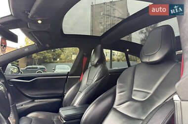Лифтбек Tesla Model S 2016 в 