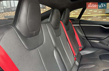 Лифтбек Tesla Model S 2016 в 