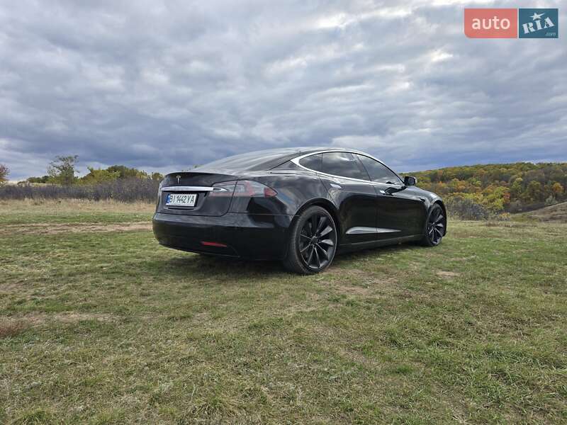 Ліфтбек Tesla Model S 2016 в Полтаві фото 6 Ліфтбек Tesla Model S 2016 в Полтаві