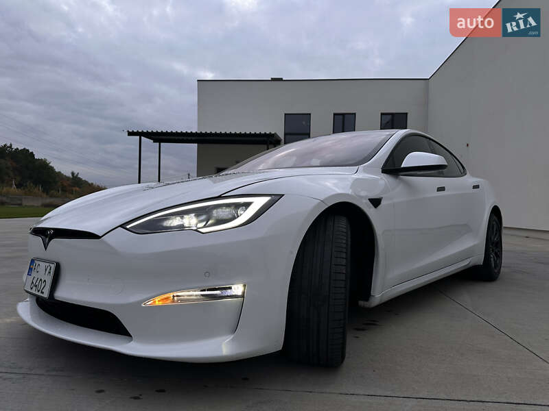 Лифтбек Tesla Model S 2021 в Рованцах