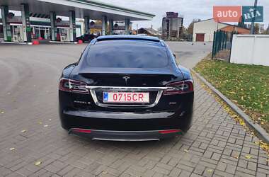Лифтбек Tesla Model S 2014 в 