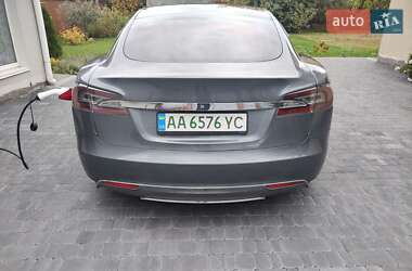 Ліфтбек Tesla Model S 2013 в 