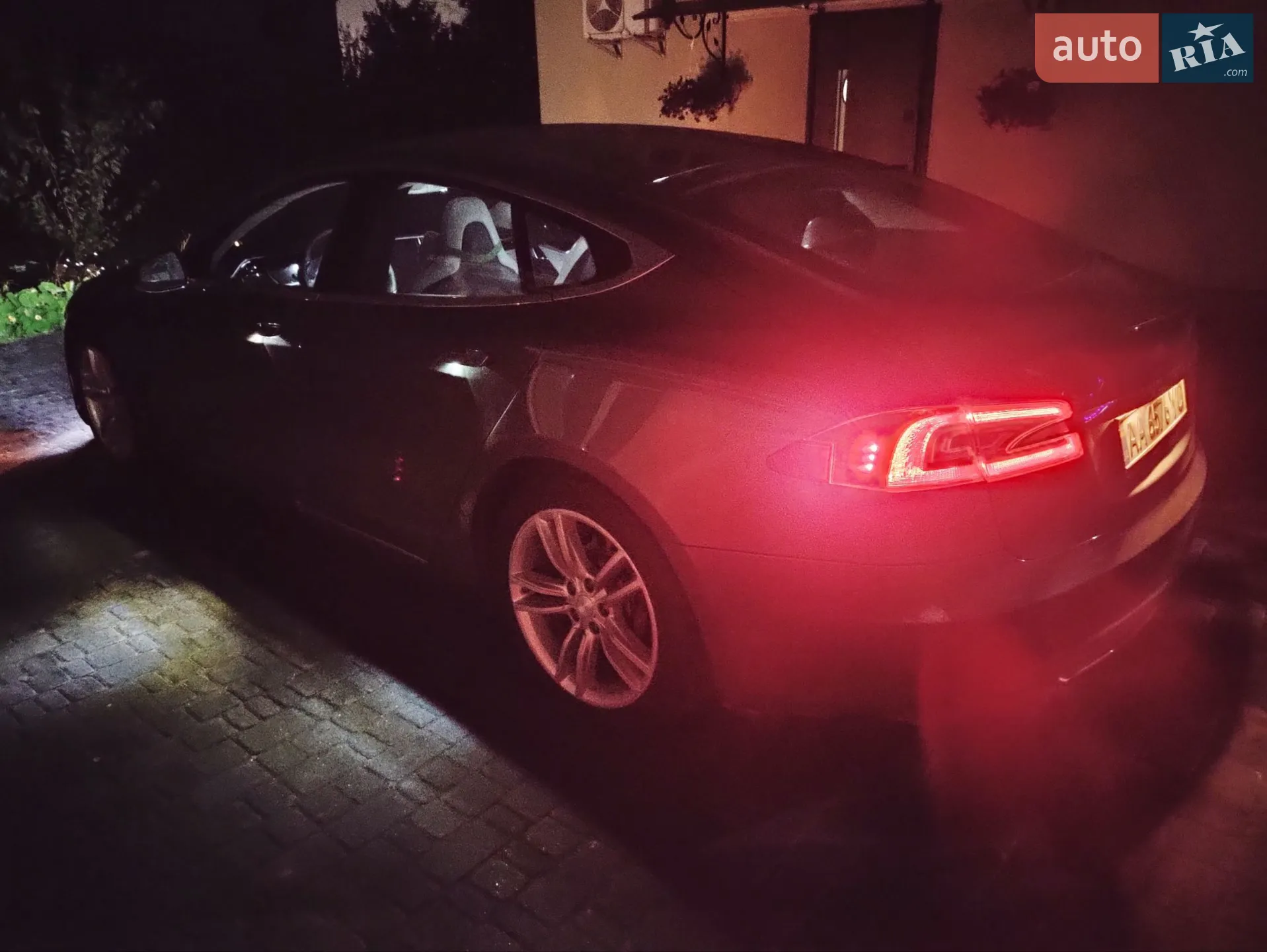 2013 Tesla Model S - мініатюра 25