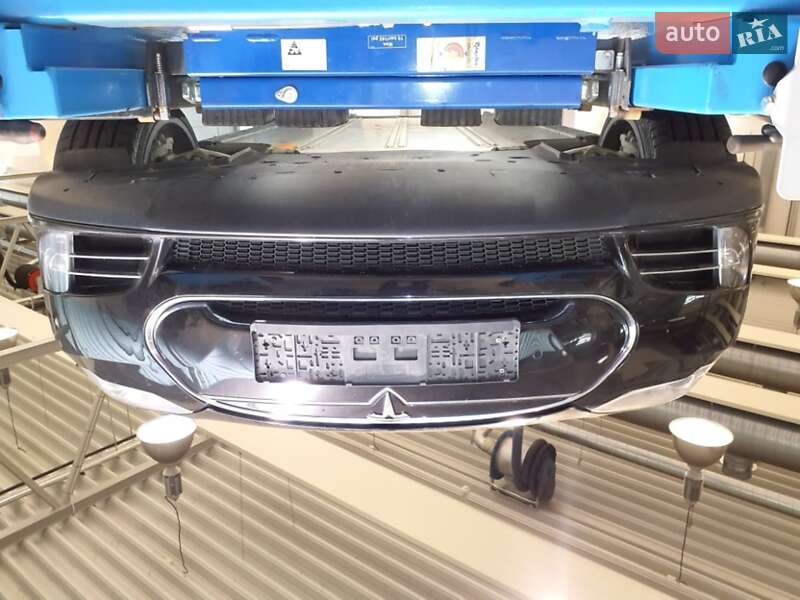 Ліфтбек Tesla Model S 2014 в Києві фото 10 Ліфтбек Tesla Model S 2014 в Києві