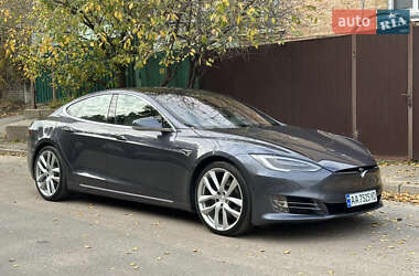 Лифтбек Tesla Model S 2020 в Киеве