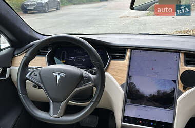 Лифтбек Tesla Model S 2020 в 