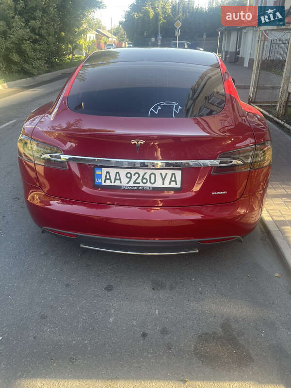 Лифтбек Tesla Model S 2014 в Киеве