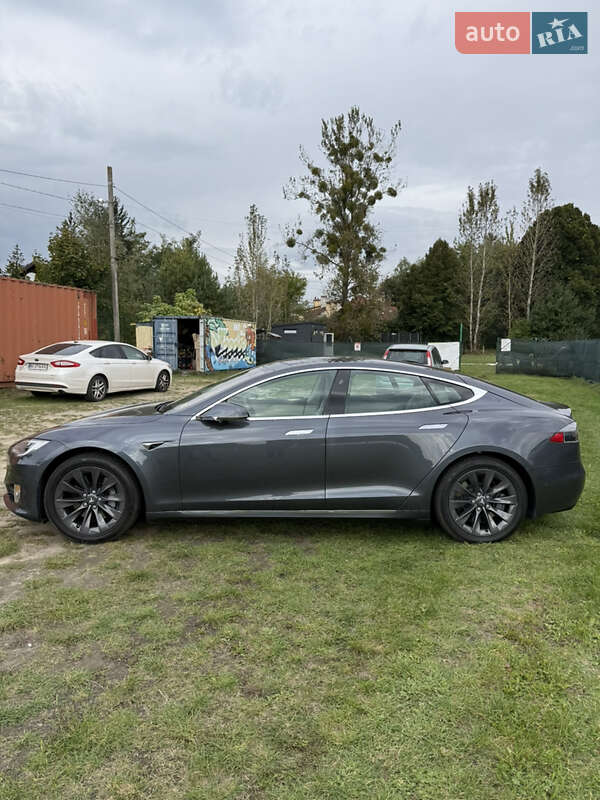 Лифтбек Tesla Model S 2018 в Львове фото 5 Лифтбек Tesla Model S 2018 в Львове