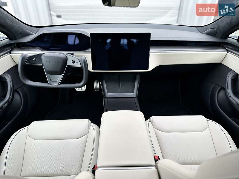 Лифтбек Tesla Model S 2021 в Киеве