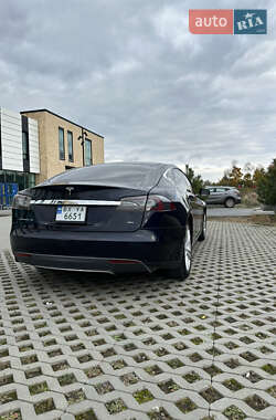 Лифтбек Tesla Model S 2014 в 