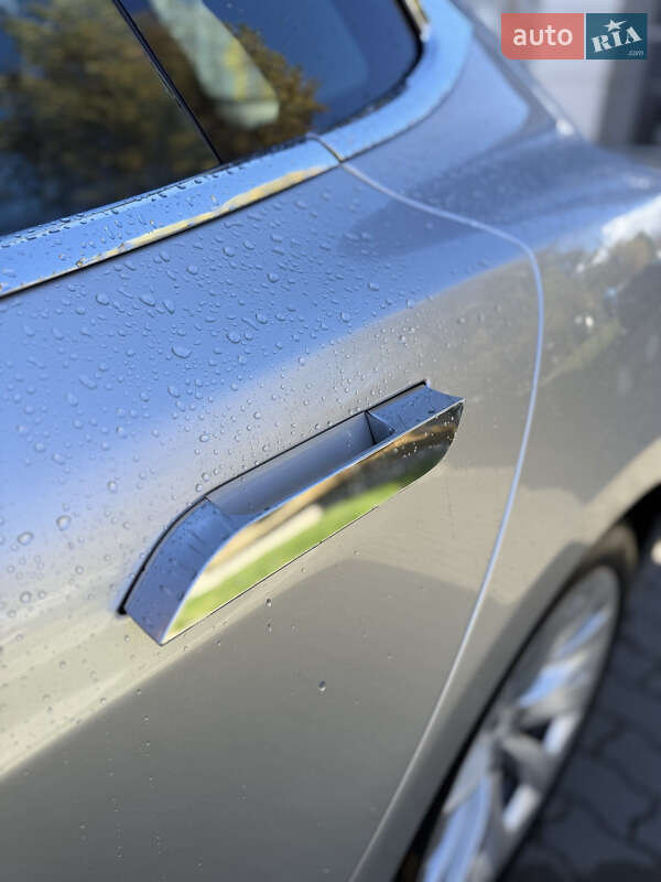 Ліфтбек Tesla Model S 2017 в Радехові