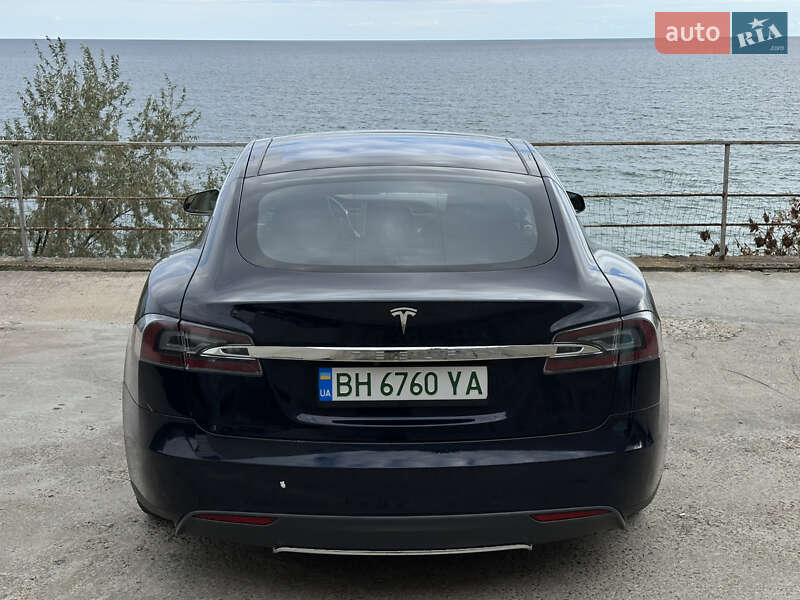 Лифтбек Tesla Model S 2013 в Одессе