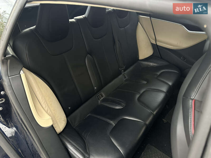Лифтбек Tesla Model S 2013 в Одессе