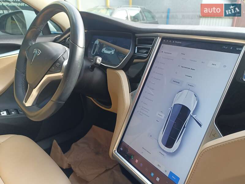 Лифтбек Tesla Model S 2015 в Ровно фото 51 Лифтбек Tesla Model S 2015 в Ровно