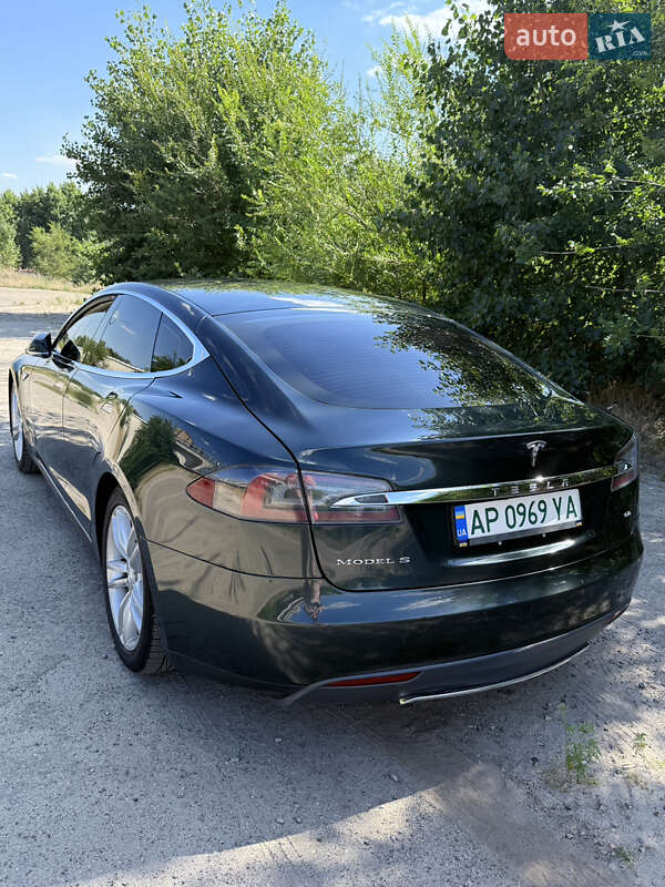 Ліфтбек Tesla Model S 2014 в Запоріжжі фото 3 Ліфтбек Tesla Model S 2014 в Запоріжжі