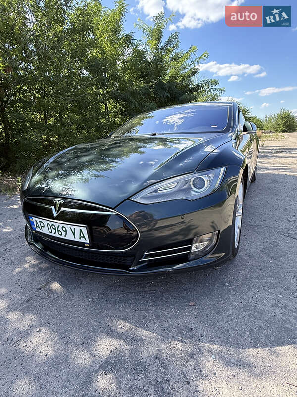 Ліфтбек Tesla Model S 2014 в Запоріжжі фото 7 Ліфтбек Tesla Model S 2014 в Запоріжжі