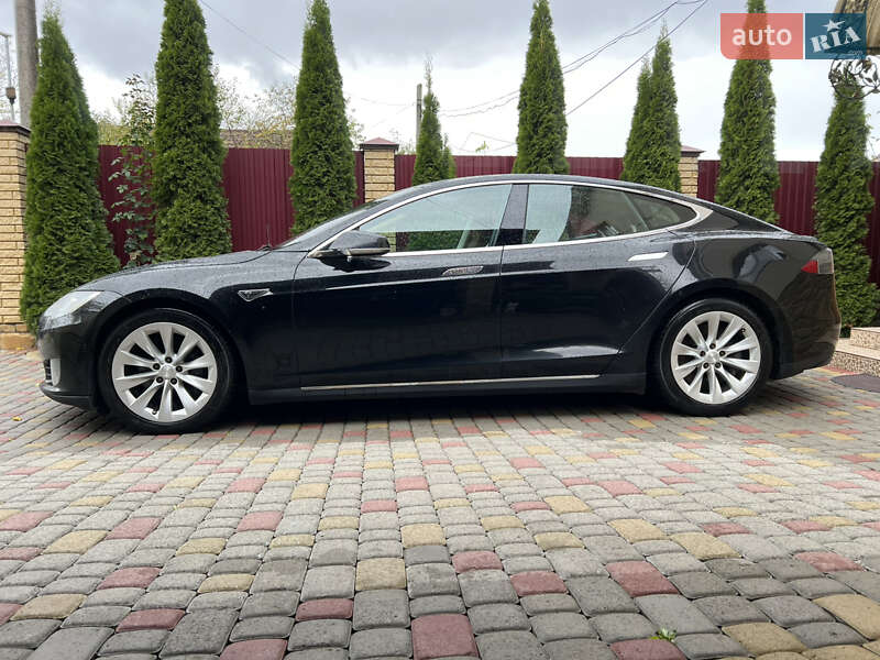 Лифтбек Tesla Model S 2015 в Львове фото 5 Лифтбек Tesla Model S 2015 в Львове